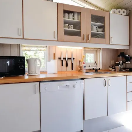 Semesterbostad Three-bedroom Holiday In *